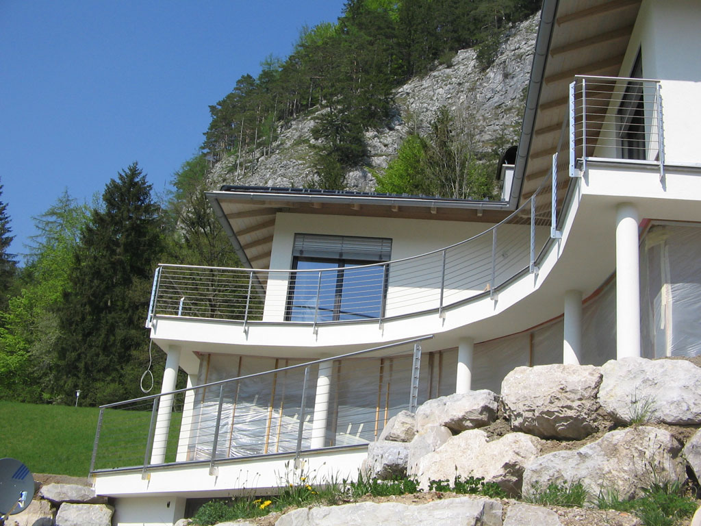 Stahlgeländer für Terrassen und Balkone aus dem Hause Hillerzeder