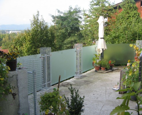 Stahlgeländer mit Glas für Terrassen und Balkone aus dem Hause Hillerzeder